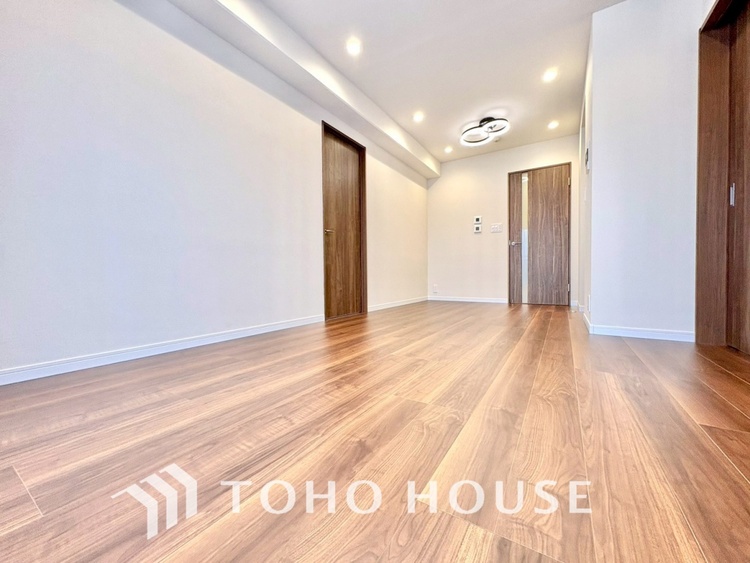 内装 【LIVING】◆扉を◆開くとこの景色。家族の”おかえり”の声が聞こえてきそう。