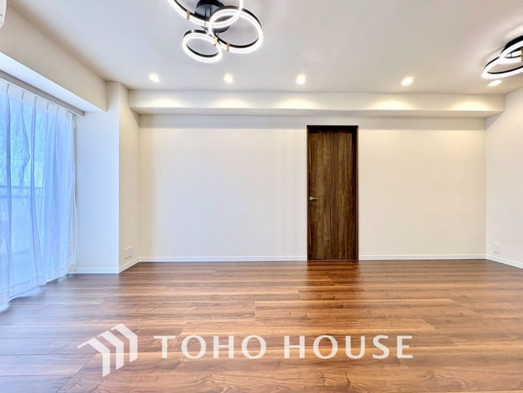 内装 【LIVING】◆Sunshine◆光が燦々と入り、いるだけで気持ちいい。「開放的でゆとりあるお部屋です。」