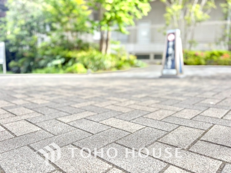 外観 【APPEARANCE】◆陽光◆が差し込む。この開放的な空間に家族の笑顔が集う。家族が一緒に過ごす空間は明るく、そして居心地よく。