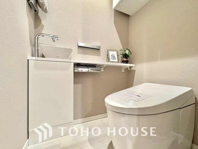 トイレ 【TOILET】◆快適◆な生活に不可欠。節水型の高性能トイレを新設。