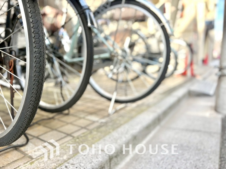 その他 【BICYCLE PAEKING LOT】◆駐輪場◆快適な生活には欠かせない自転車。開放的な駐輪場がございます。
