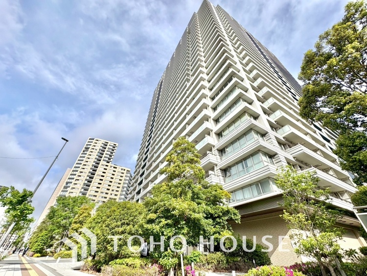 バルコニー 【BALCONY】◆Open new door◆扉の向こうには青空が広がっている。