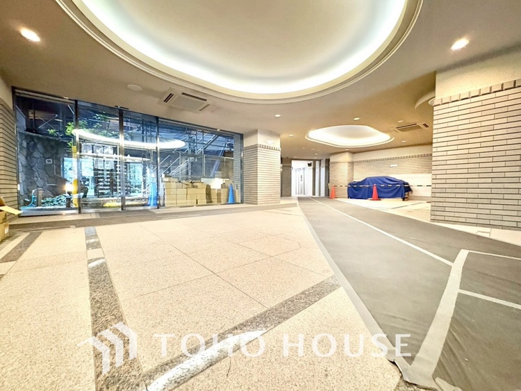 その他 【ENTRANCE】◆そびえ立つ◆我が家のシンボル。遠くの空が赤く染まる夕べが待ち遠しい。