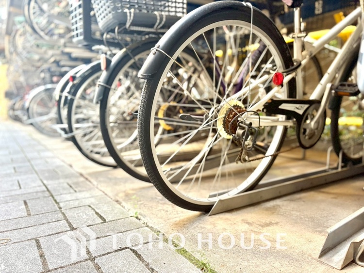 その他 【BICYCLE PAEKING LOT】◆駐輪場◆快適な生活には欠かせない自転車。開放的な駐輪場がございます。
