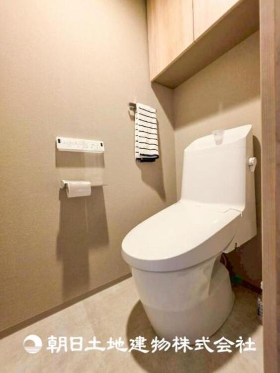 トイレ 【トイレ】大切な1人時間。寛ぎだけではない、快適な生活を送る為に必要なもの。毎日使う場所だから、より快適な空間に仕上げられています。