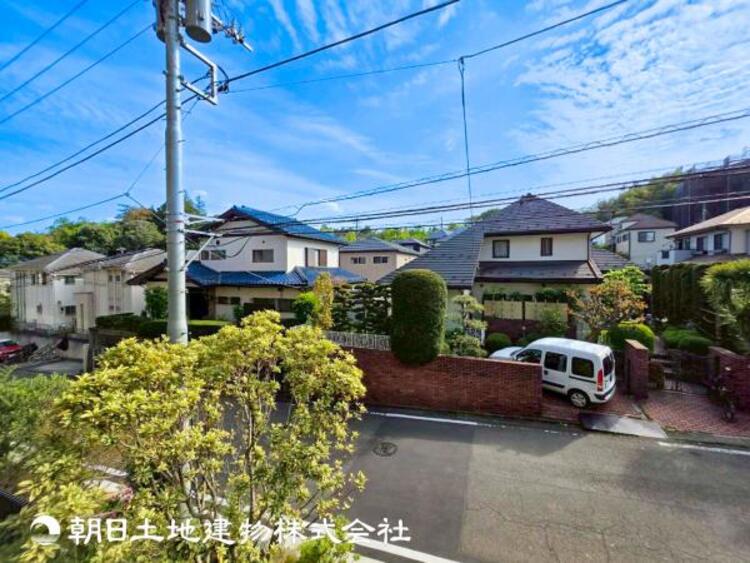 その他 【眺望】温かい太陽を感じる事ができるのは、目の前に遮るものが無いから。彼方に広がる風景が絵画のように広がります。