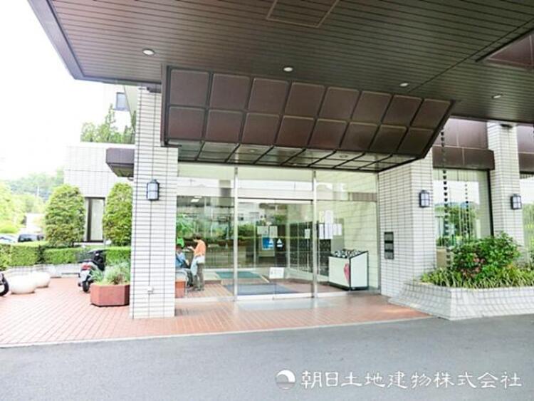 周辺 【緑協和病院】1050ｍ　内科診療とリハビリを中心に、長期的な療養や高齢者医療にも力を入れている病院です。近隣クリニックからの紹介も多く、地域の医療を支える安心の存在です。