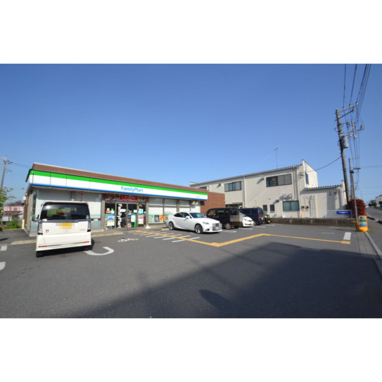 周辺 ファミリーマート(約420m)
