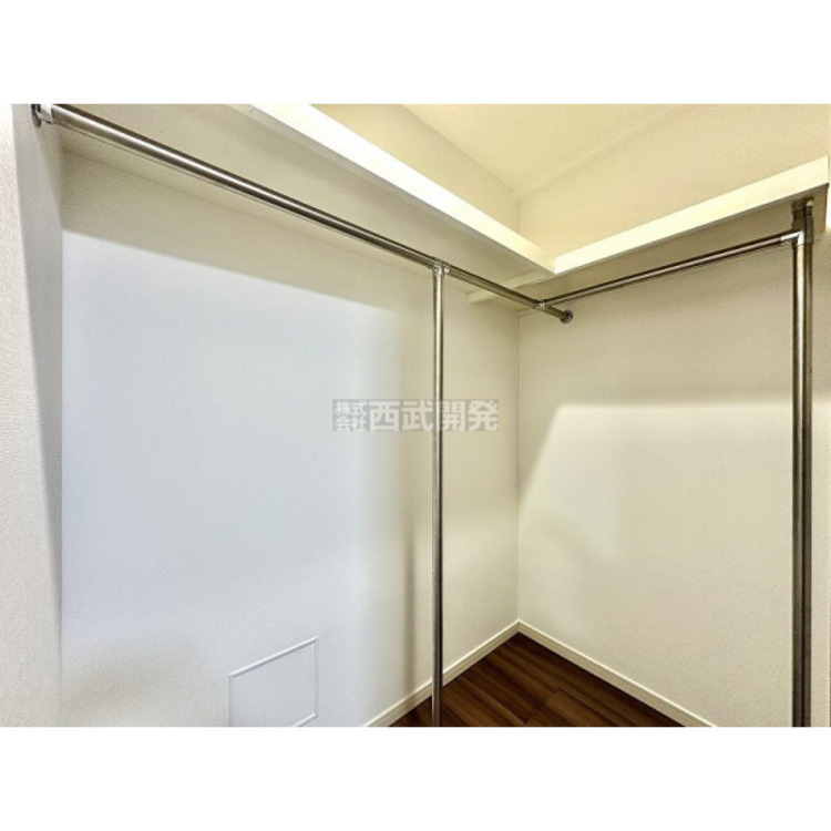 収納 ウォークインクローゼット