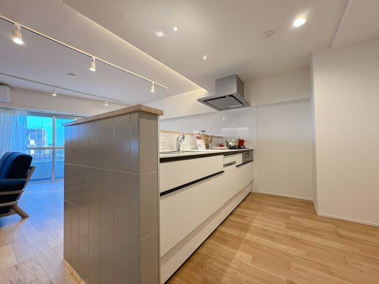 キッチン 洗練されたスタイリッシュなデザイン性と使いやすさを備えた仕様。