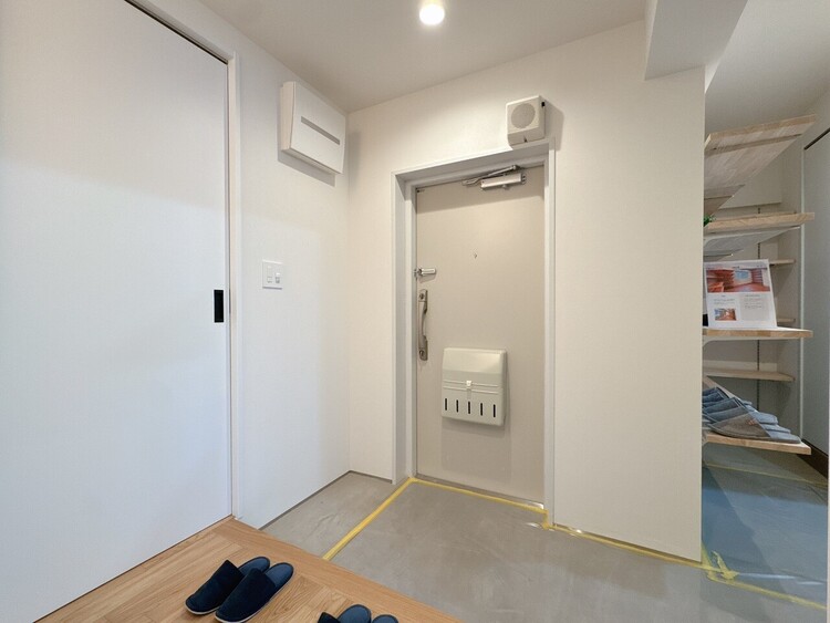 玄関 シューズボックスを完備した玄関です。