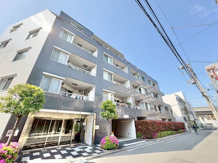 外観 資料には掲載していない情報が、現地にはたくさんあります。是非一度、現地をご確認ください。