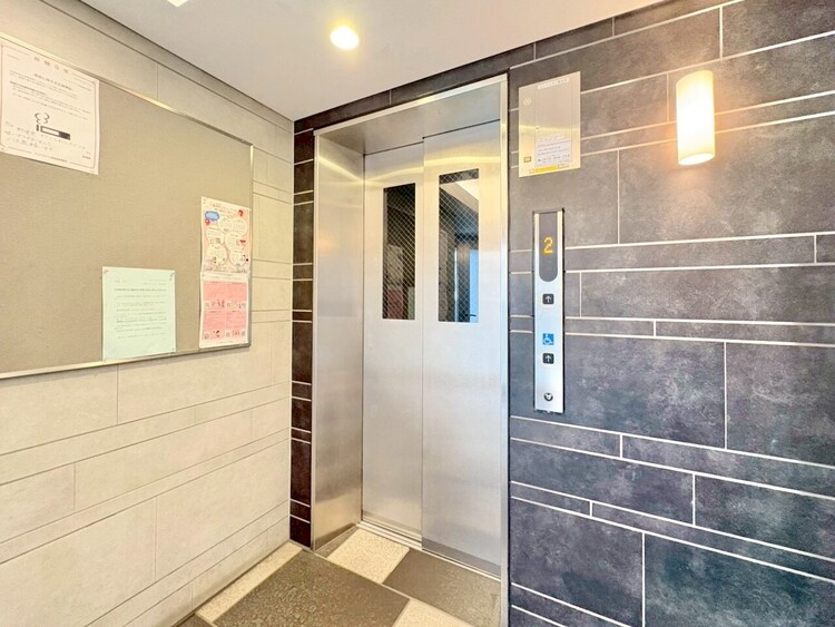 設備 エレベーターの管理も、きちんと行き届いてます。