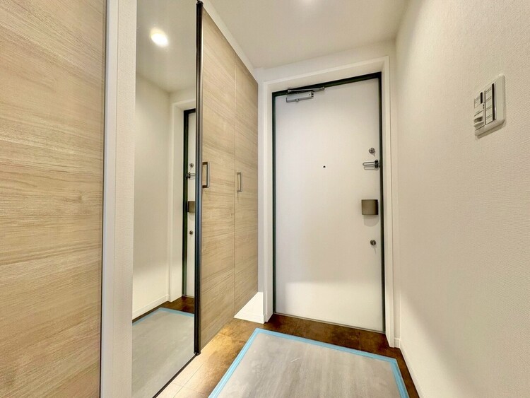 玄関 シューズボックスを完備した玄関です。