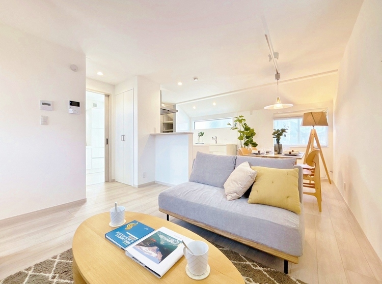 居間 過ごす時間が、たくさんの思い出として紡がれていく場所。