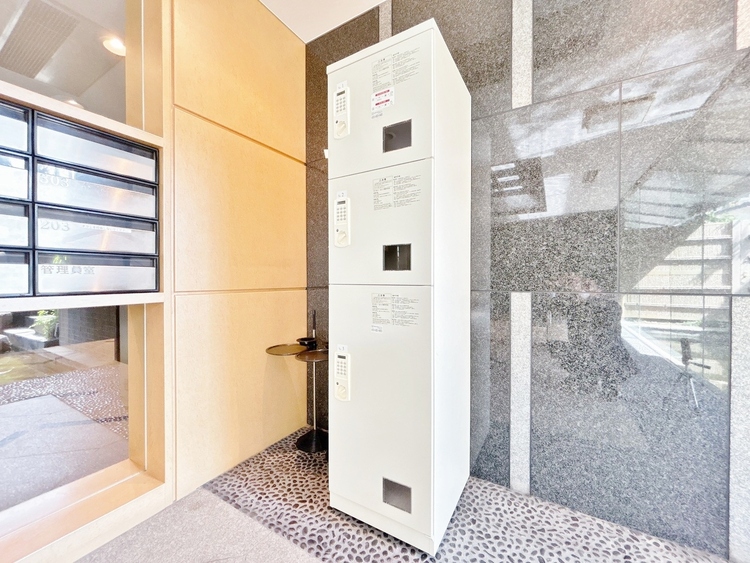 設備 留守時に便利な宅配ボックスを完備。