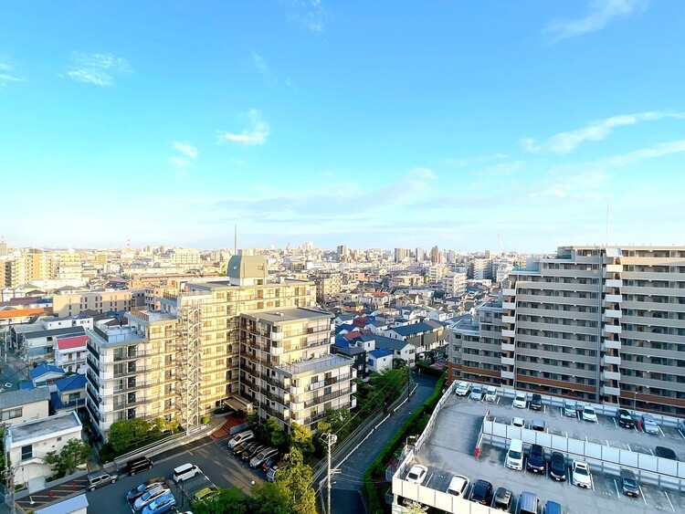 バルコニー 頬をなでる、優しい風を感じることが出来ます。