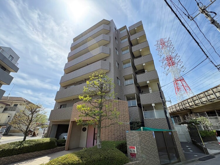 外観 資料には掲載していない情報が、現地にはたくさんあります。是非一度、現地をご確認ください。