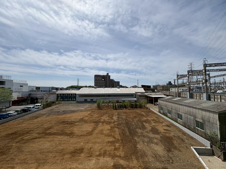 バルコニー 頬をなでる、優しい風を感じることが出来ます。