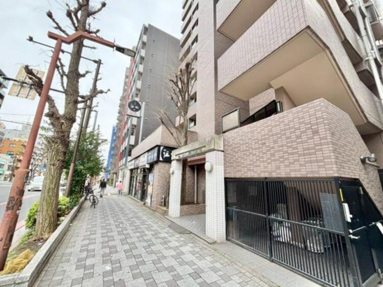 その他 陽射しとともに、少しずつ装いを変える街の景観から、星空が地上に映りこむかのような夜景のきらめきまで、この街ならではの美しい風景とここから紡がれる物語。