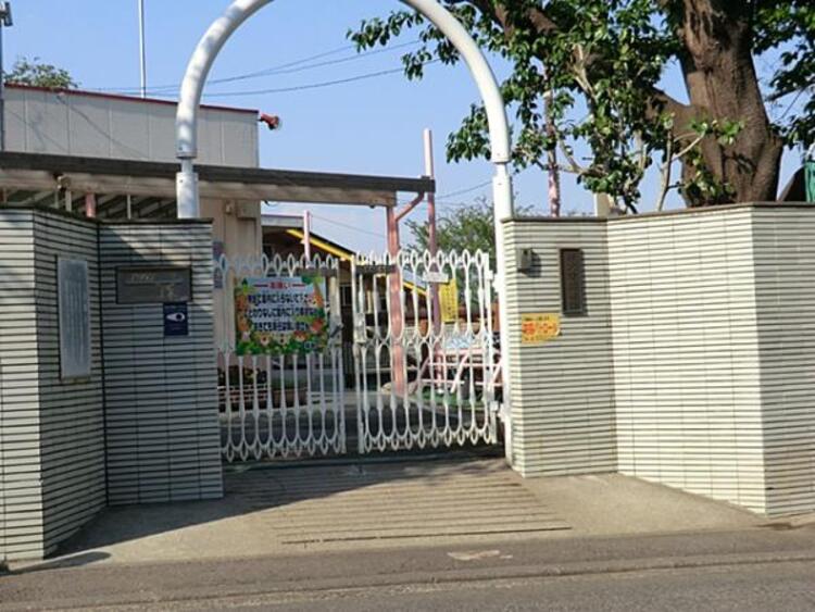 周辺 神大寺幼稚園　370ｍ