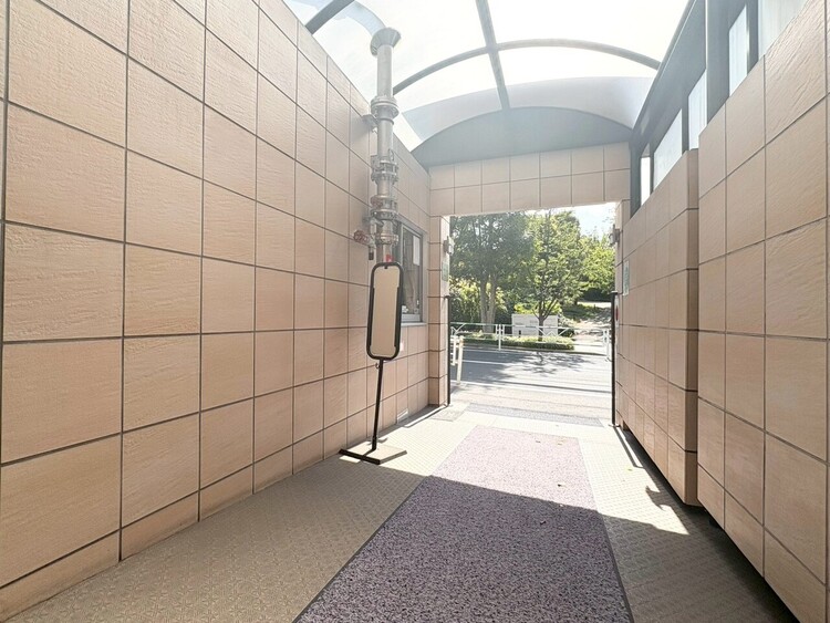 その他 館内は静寂な中が保たれており、管理が行き届いている印象を受けました。