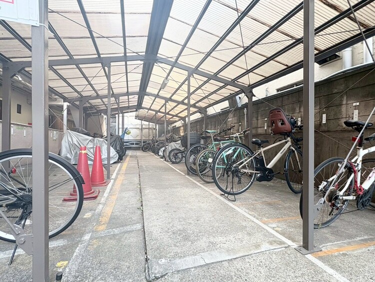 その他 駐輪場も綺麗に整頓されています。※空き状況は都度ご確認下さい。