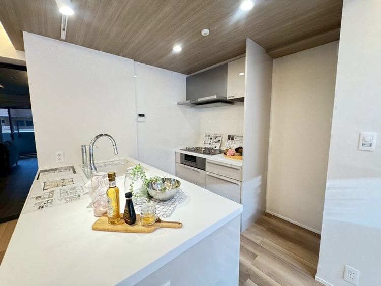 その他 開放感のあるキッチンスペース。調理をしながら、会話も弾みそうですね。