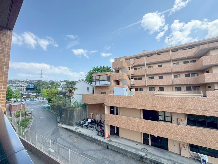 その他 眺望や窓からの景色が良いと、家で過ごす時間も快適です。