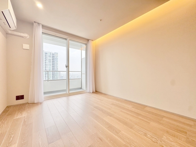 その他 清かで艶やかな時間をもたらしてくれる室内です。