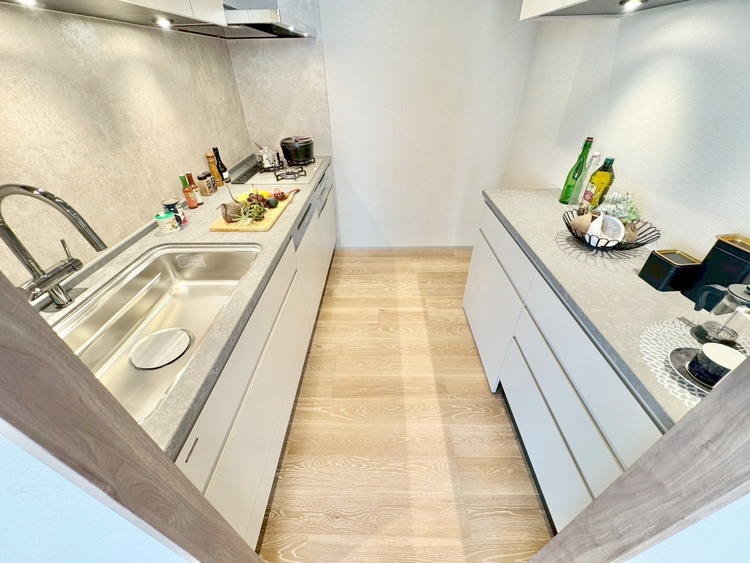 その他 開放感のあるキッチンスペース。調理をしながら、会話も弾みそうですね。