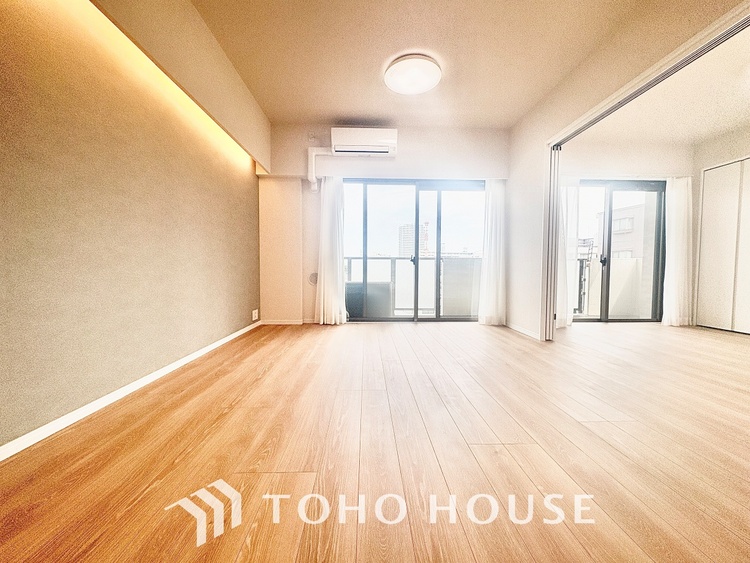 内装 ◆ここに在る◆事も無げに美しく、伝えるには筆舌に尽くし難い。豪華絢爛や華美と言う事ではなく、住まう者にとって暮らし易く心地がいいと言う美しさがこの住まいには込められている。