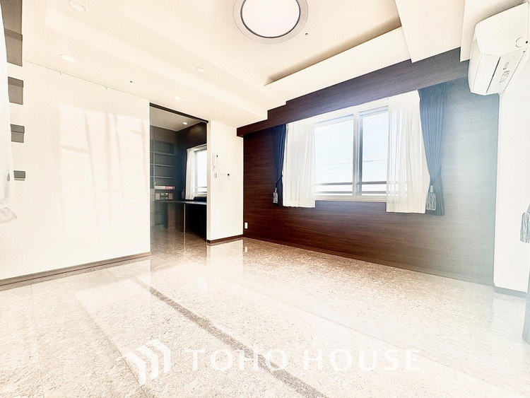 内装 【Breeze, green scent】澄み切った空気。移ろう季節の中、ゆっくりと流れる時間。幸せを噛みしめる穏やかな生活。