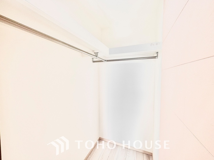 収納 【a closet full of dreams】しまいきれない思い出はクローゼットに。いつでも取り出せる広さが生活を彩る。