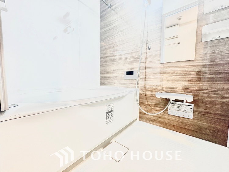 風呂 【BATHROOM】◆プライベートな空間◆simpleだからrelaxできるんです。こころもからだもキレイさっぱり。