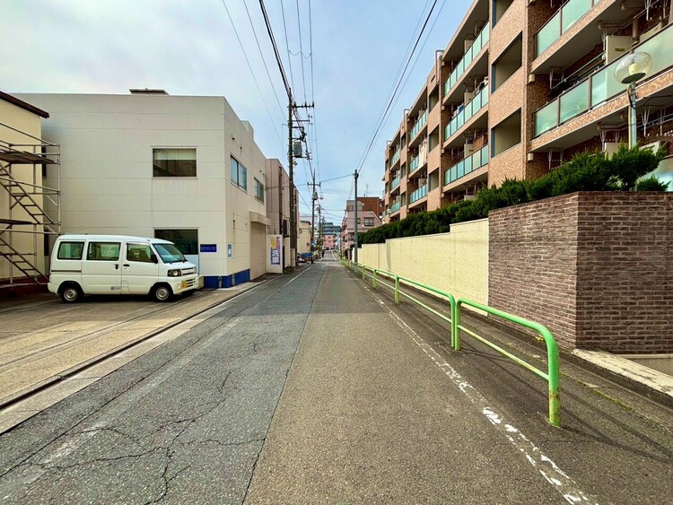 外観 ◆浴室◆の温もりを感じ、ふわりと寄り添う太陽の妖精たちが自然と僕達を微睡ませる。うとうとしたい訳ではないがそんな時間が嫌いじゃない自分がここにいる。