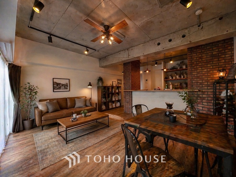 内装 ※生成AIによるイメージです。家具・小物は販売価格に含まれません。忙しい朝でも、しっかり家族が揃って食事をして頂けるゆとりある大きさのダイニングスペース。