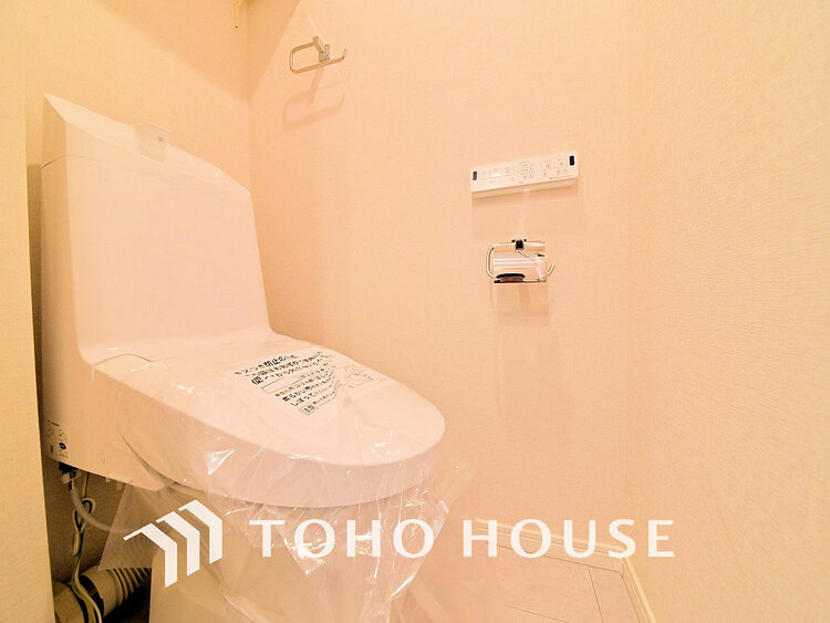 トイレ トイレには快適な温水洗浄便座付