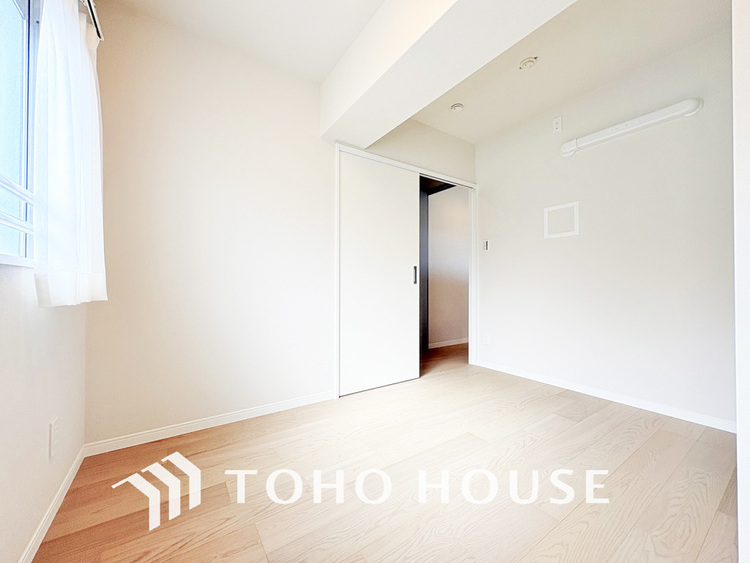 内装 1日の疲れを癒し、心地よく寛げるようゆったりとした広さをしています