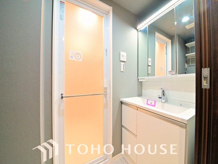 洗面 清潔感のある脱衣場