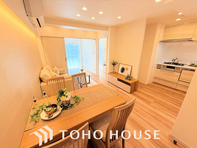 内装 ゆったりとくつろげる上質なリビングダイニング