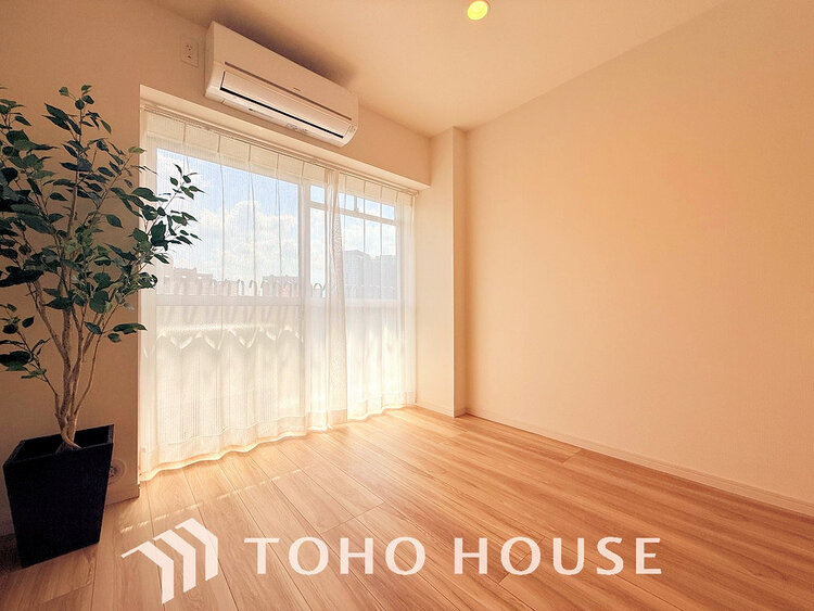 内装 シンプルですっきりとした室内は飽きのこない居心地の良い雰囲気