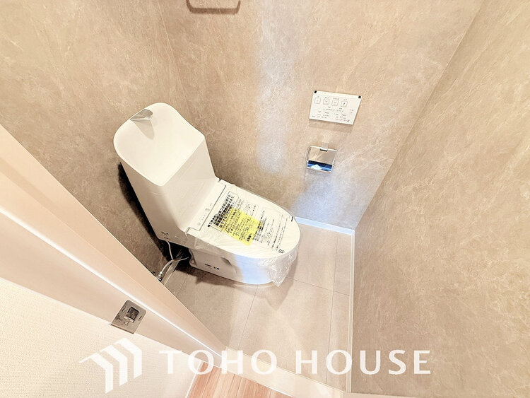 トイレ トイレには快適な温水洗浄便座付