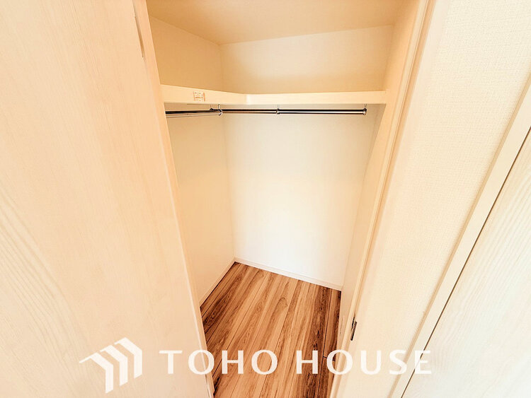 収納 沢山のお洋服を綺麗に収納できる「ウォークインクローゼット」