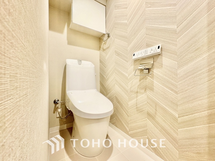 トイレ 大きなリビングは、高級感漂う設えとゆとりある広さで安心をもたらす特別な場所。暮らしの中心にふさわしい空間です。