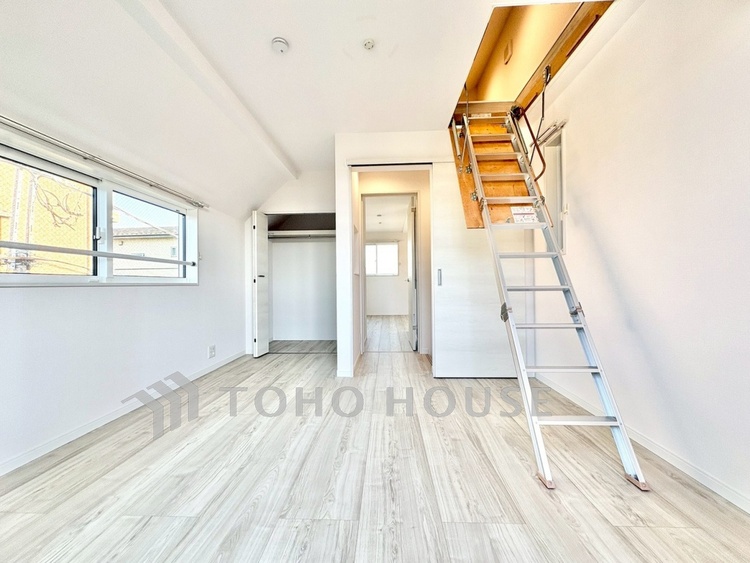 内装 【居室】家具のレイアウトがしやすく、暮らしに合わせやすい物件。