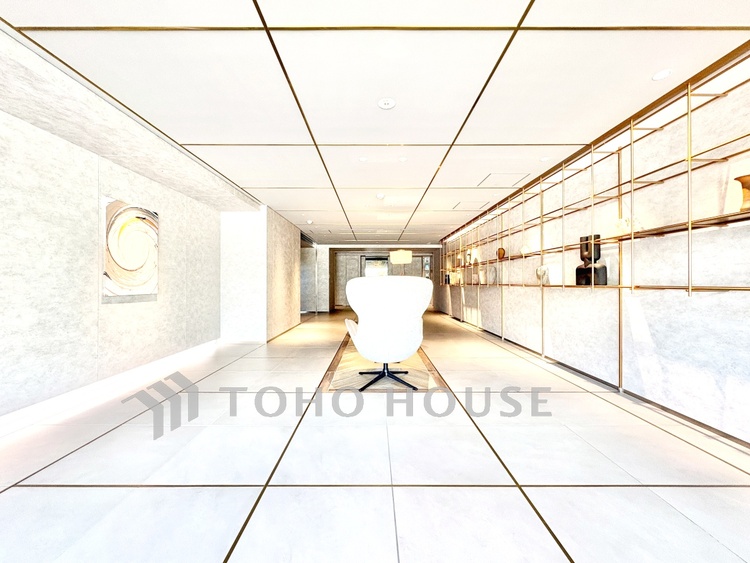 外観 【ロビー】落ち着いた雰囲気に包まれたロビー空間。住まう方や訪れる人を優しく迎えてくれる共用スペースです。