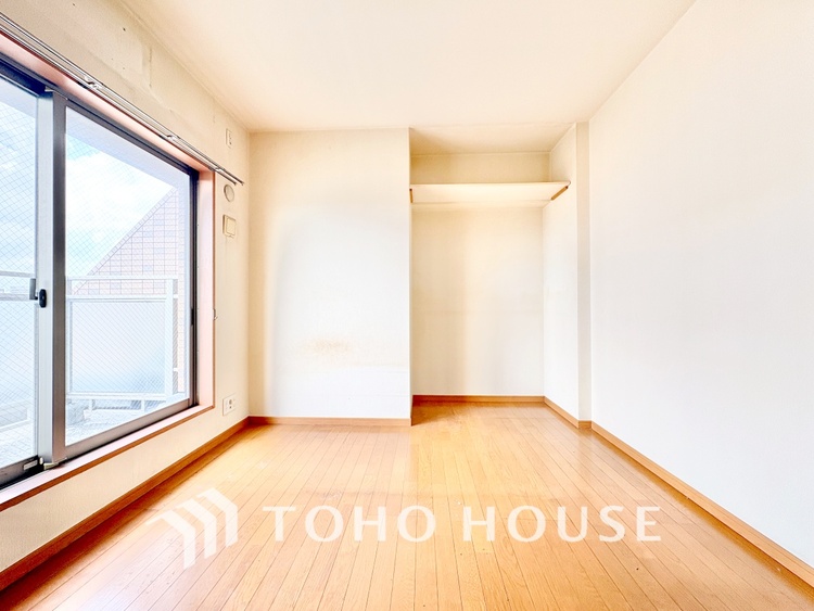 内装 【居室】家具のレイアウトがしやすく、暮らしに合わせやすい物件。