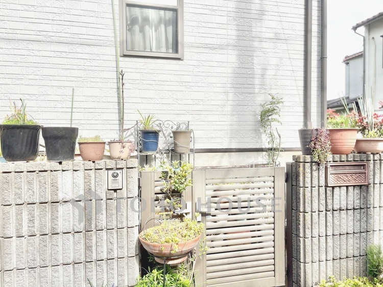 その他 【メールボックス】外出時でも安心して郵便物を受け取れる便利な設備です。