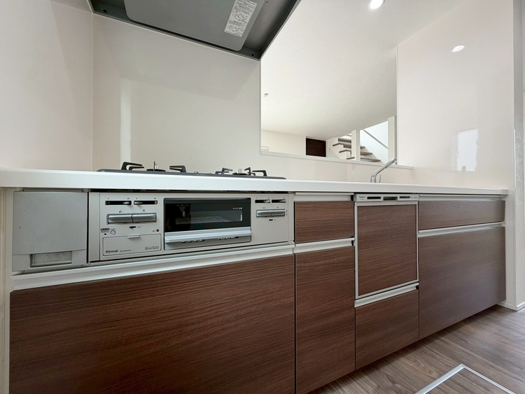 その他 開放感のあるキッチンスペース。調理をしながら、会話も弾みそうですね。